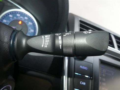 Used 2017 Toyota Camry LE FWD image 34
