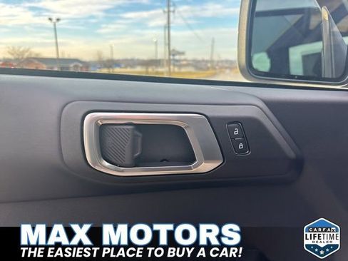 New 2025 Ford Bronco Outer Banks w/ Sasquatch Package image 37