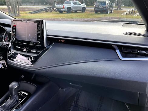 Used 2021 Toyota Corolla SE image 17