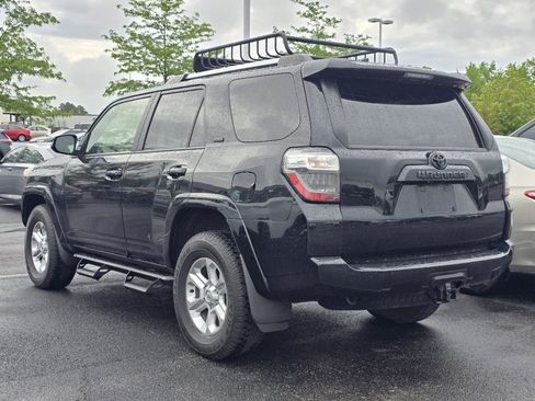Certified 2023 Toyota 4Runner SR5 Premium w/ Moonroof Package AWD/4WD image 5