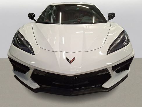 Used 2024 Chevrolet Corvette Stingray Preferred Cpe w/ Z51 Performance Package image 2