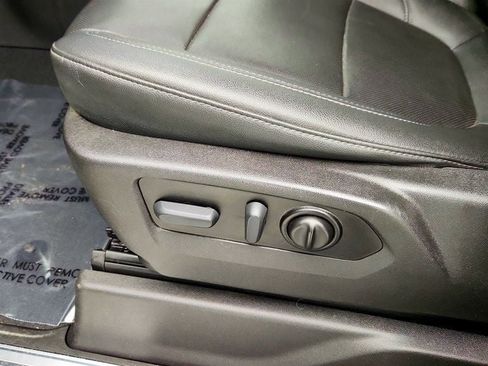 Used 2022 Chevrolet Silverado 1500 LTZ image 10