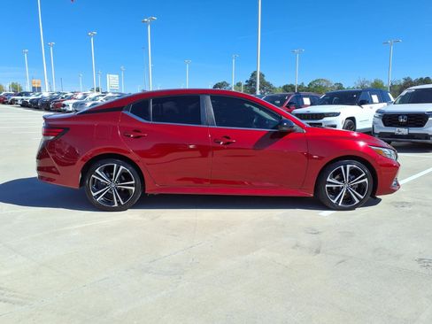 Used 2022 Nissan Sentra SR w/ Electronics Package image 5