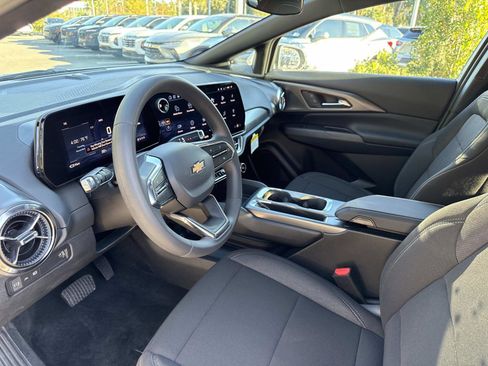 New 2026 Chevrolet Equinox EV LT image 21