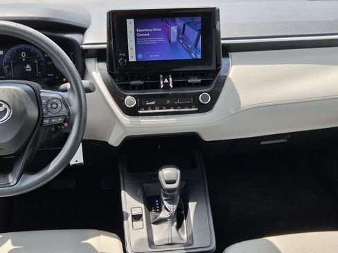 Used 2026 Toyota Corolla Cross L FWD image 16