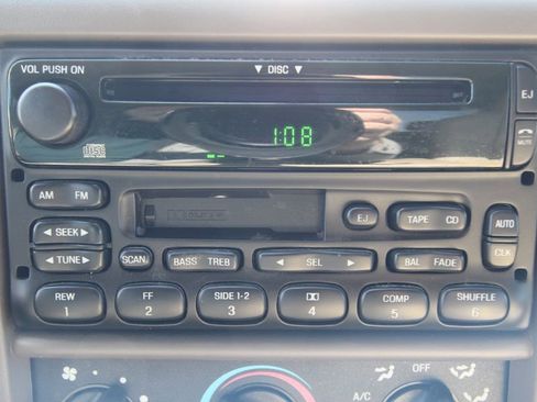 Used 2004 Ford F250 Lariat image 24