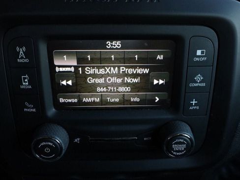 Used 2017 Jeep Renegade Latitude image 22