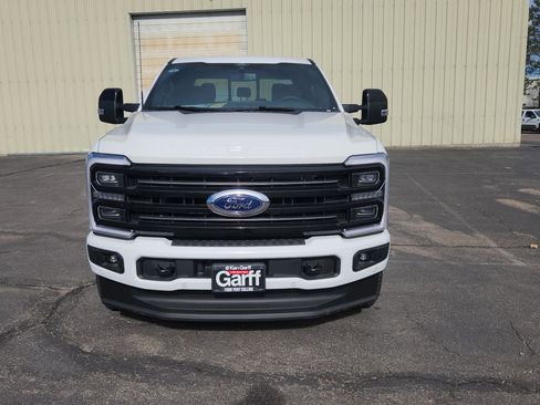 New 2025 Ford F350 Platinum w/ FX4 Off-Road Package image 17