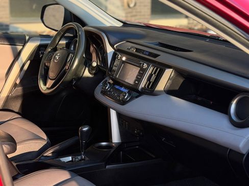 Used 2014 Toyota RAV4 Limited w/ Technology Package image 9