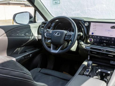 Used 2024 Lexus RX 350 w/ Convenience Package AWD/4WD image 33