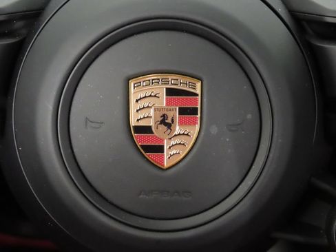 Certified 2026 Porsche Cayenne E-Hybrid Coupe AWD/4WD image 21