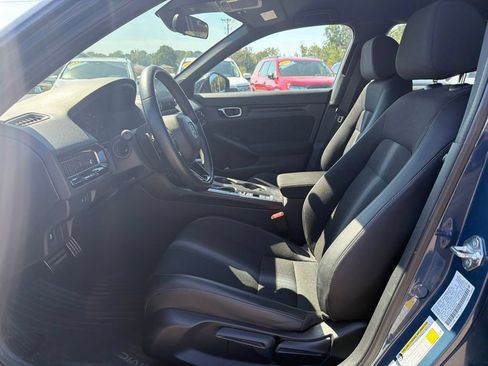 Used 2025 Honda Civic Sport image 9