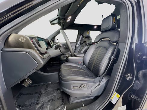 Used 2022 Rivian R1T Launch Edition image 20