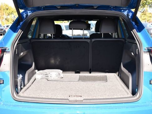 New 2025 Volkswagen Atlas Cross Sport SE image 27