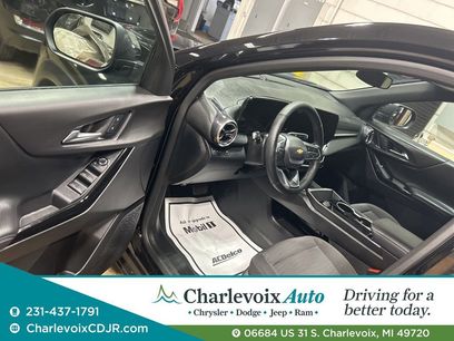 Used 2025 Chevrolet Equinox LT