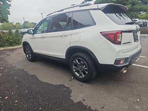 Used 2024 Honda Passport TrailSport image 8