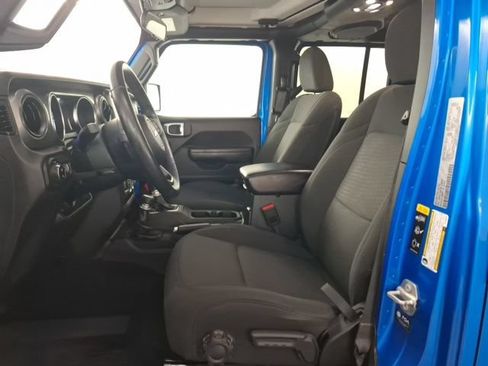 Used 2022 Jeep Gladiator Sport AWD/4WD image 16