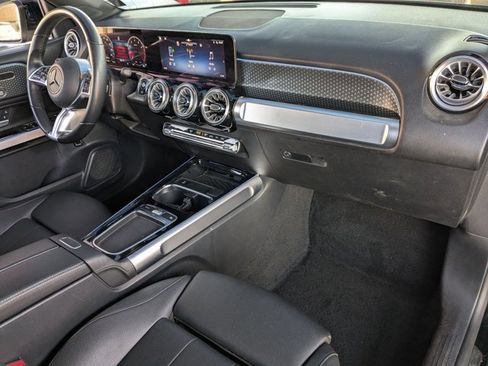 Used 2024 Mercedes-Benz GLB 250 image 21