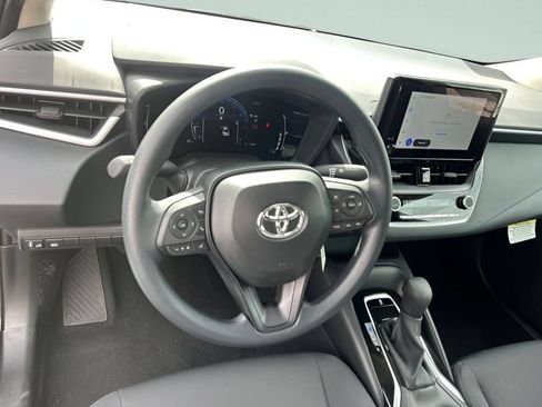 Used 2026 Toyota Corolla LE FWD image 19