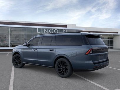 New 2026 Lincoln Navigator L Reserve w/ Jet Appearance Package