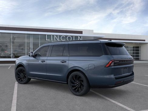New 2026 Lincoln Navigator L Reserve w/ Jet Appearance Package image 4