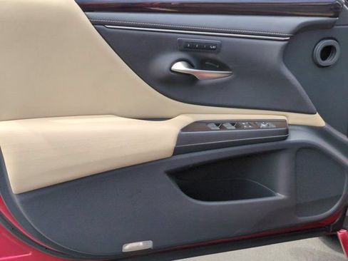 Used 2019 Lexus ES 350 w/ Accessory Package FWD image 14