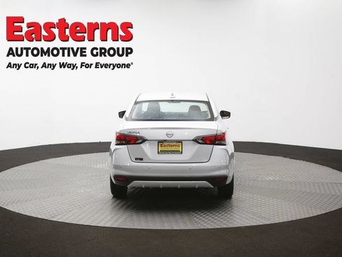 Used 2025 Nissan Versa SV FWD image 37