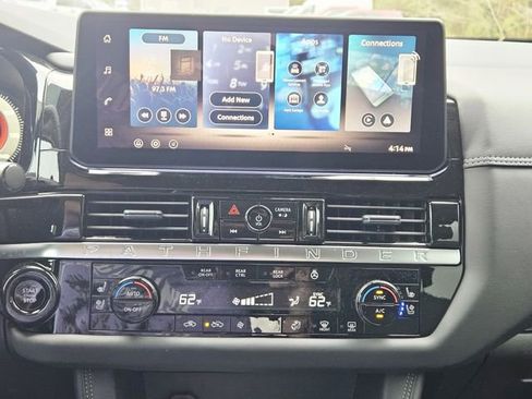 New 2026 Nissan Pathfinder Platinum image 21