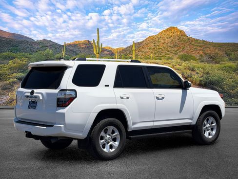 Used 2024 Toyota 4Runner SR5 Premium w/ Moonroof Package AWD/4WD image 4