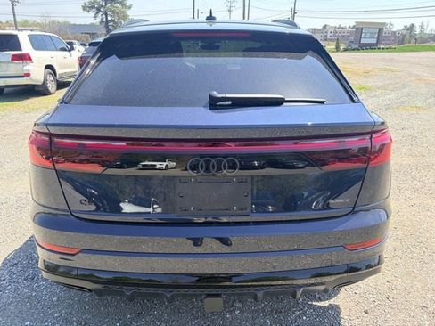 Used 2025 Audi Q8 Premium Plus w/ Premium Plus Package image 4