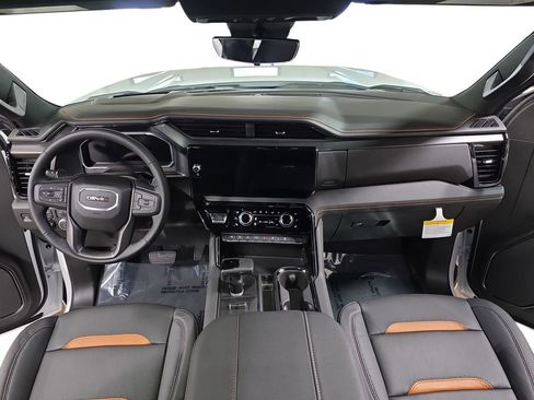 New 2026 GMC Sierra 1500 AT4 w/ AT4 Premium Package AWD/4WD image 9