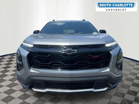 Used 2025 Chevrolet Equinox RS w/ Safety and Technology Package FWD image 2