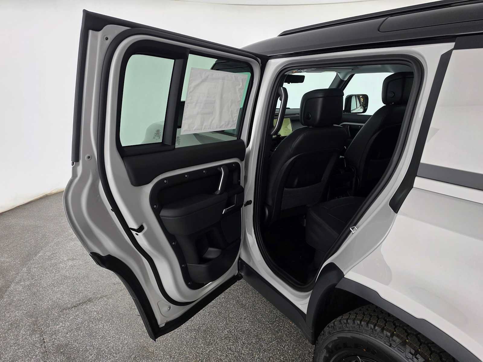 New 2026 Land Rover Defender 110 S AWD/4WD image 15