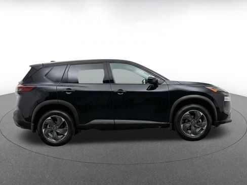 Used 2025 Nissan Rogue SV AWD/4WD image 8