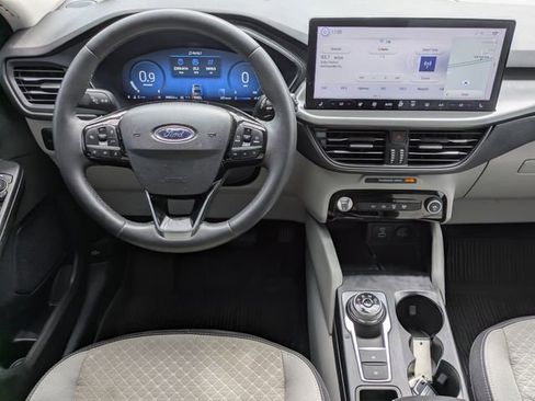 Used 2023 Ford Escape Active w/ Tech Pack #2 FWD image 11