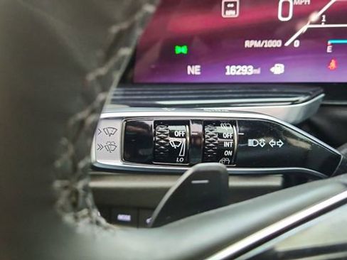 Used 2025 Cadillac Escalade Sport w/ Touring Package image 48