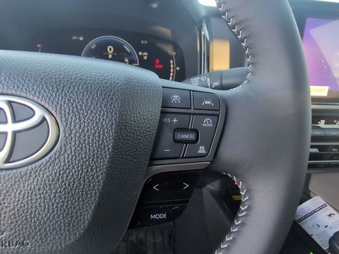 New 2026 Toyota Camry SE w/ Convenience Package FWD image 13