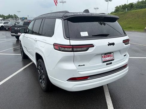 New 2026 Jeep Grand Cherokee L Summit AWD/4WD image 4
