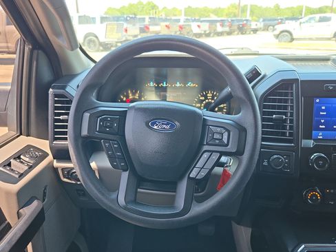 Used 2019 Ford F150 XL w/ Equipment Group 101A Mid AWD/4WD image 15