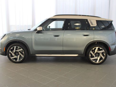 New 2026 MINI Cooper Countryman S image 2