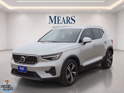 Used 2023 Volvo XC40 B5 Plus