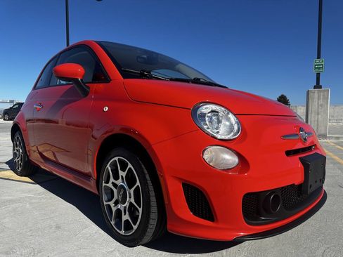 Used 2018 FIAT 500 Pop FWD image 1