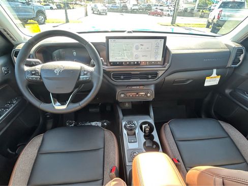 New 2026 Ford Bronco Sport Outer Banks w/ Outer Banks Tech Package+ AWD/4WD image 16