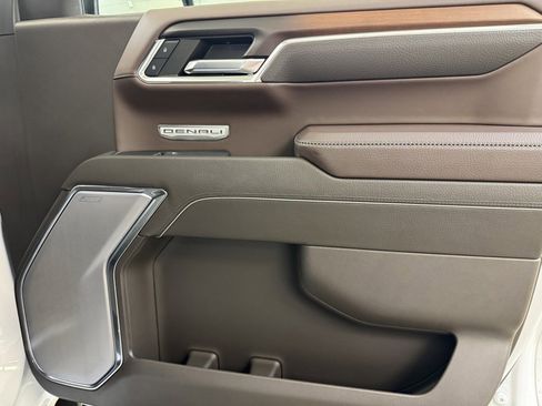 Used 2024 GMC Sierra 1500 Denali w/ Denali Reserve Package image 28