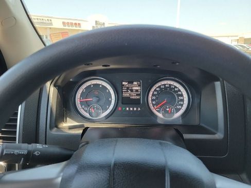 Used 2024 RAM 1500 Classic SLT AWD/4WD image 18
