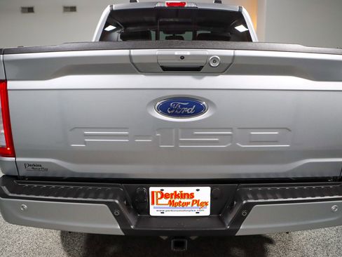 Used 2022 Ford F150 Lariat w/ Equipment Group 502A High AWD/4WD image 8