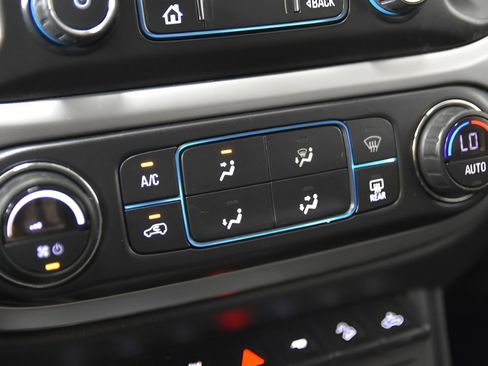 Used 2021 Chevrolet Colorado ZR2 w/ ZR2 Dusk Special Edition image 19