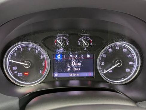 Used 2021 Buick Enclave Essence FWD image 28