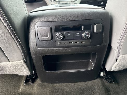 Used 2017 Chevrolet Tahoe LT AWD/4WD image 16