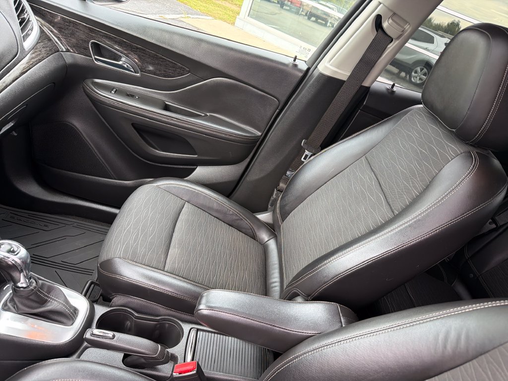 Used 2016 Buick Encore Convenience FWD image 16